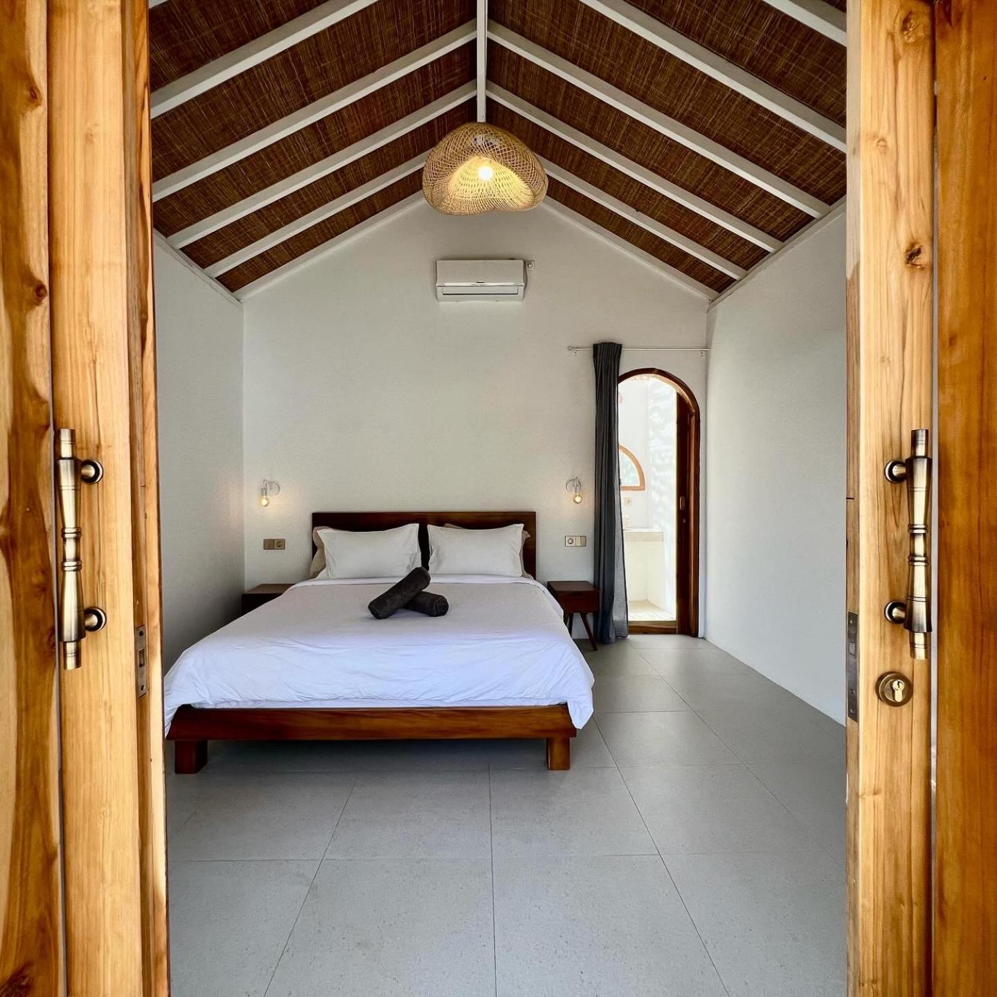 Rumah Canaria Bungalow Гили Траванган Экстерьер фото